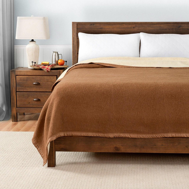 Poyet Motte Aubisque Oversized 500GSM Heavyweight 100% Wool Blanket, Full/Queen Size, Camel/Natural