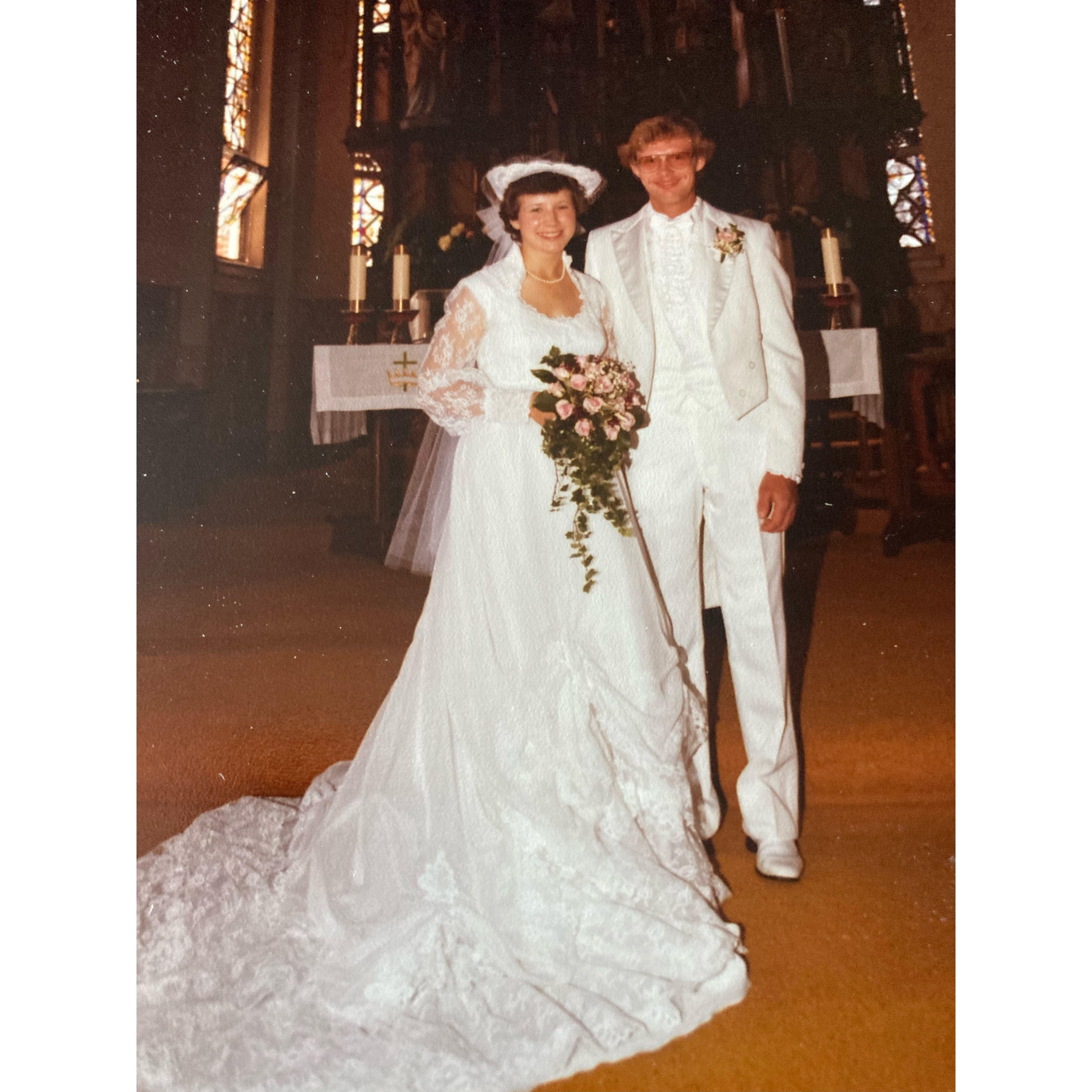 Carrie & Charlie Deutmeyer - 39 years - Megan's aunt and uncle