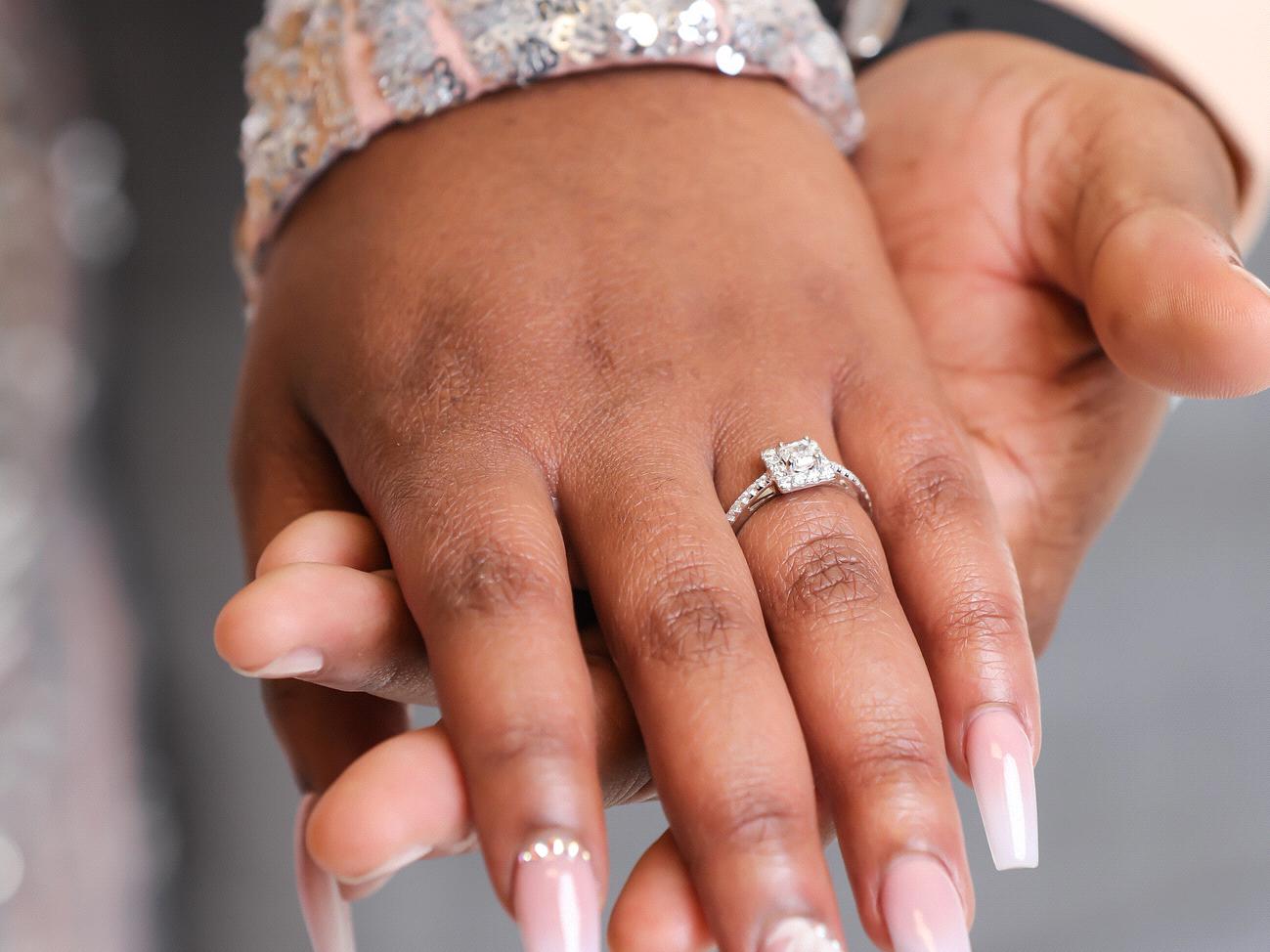 The Wedding Website of Jalisa Baker and Javen Roby