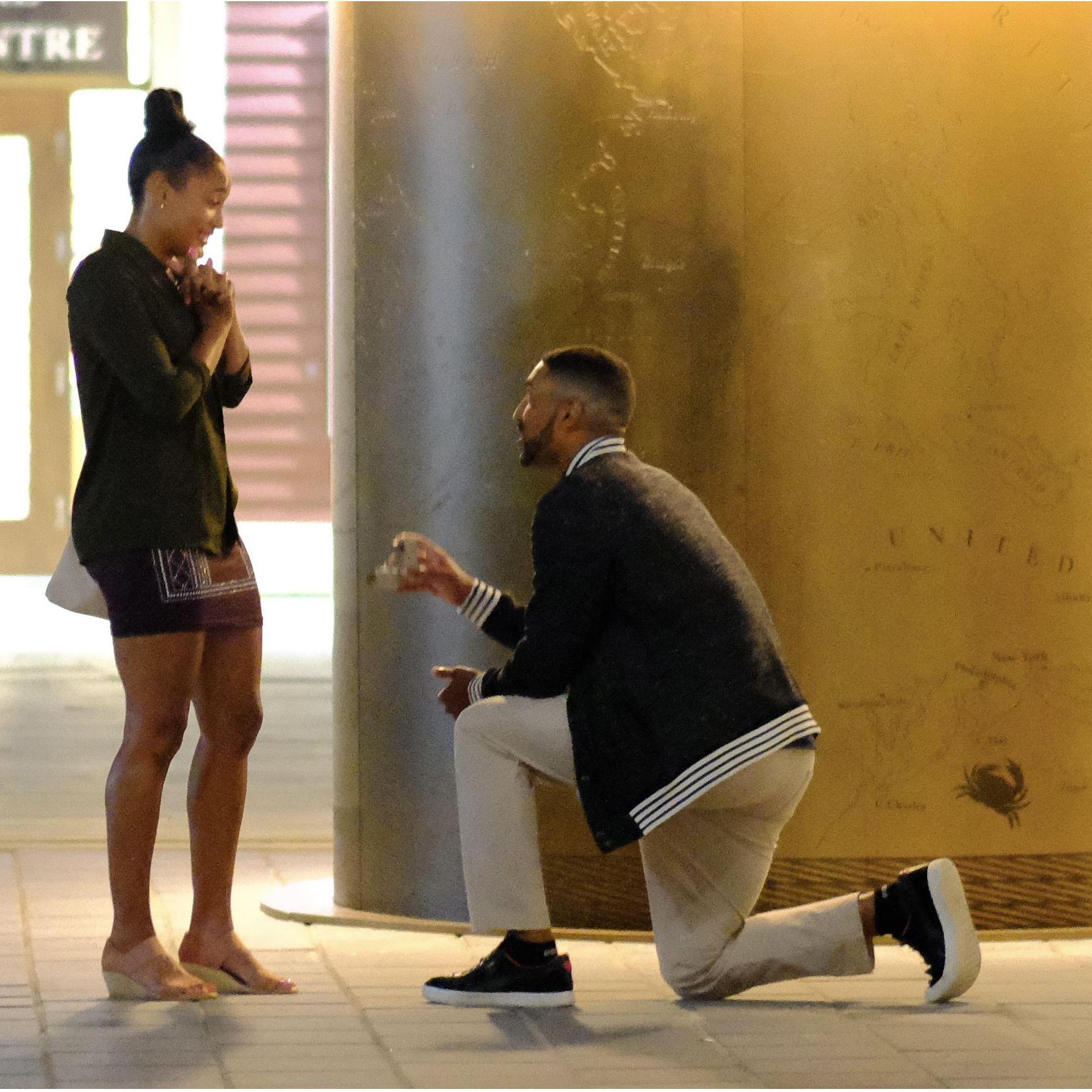 Pictures captured by Houston Barnaby in real time.