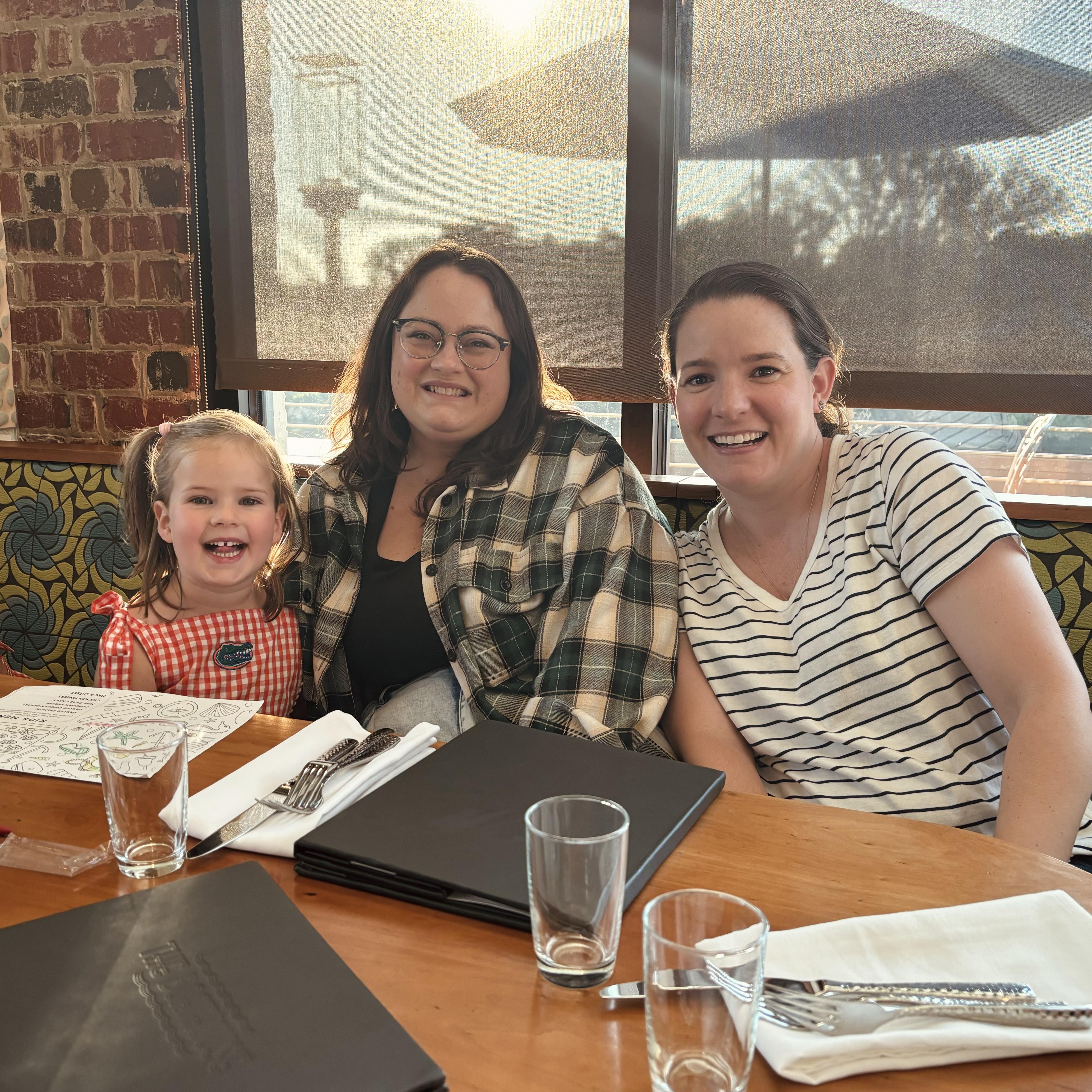 Jackie's college best friend, Annie, and her family met us downtown for dinner at The Boathouse