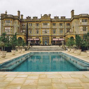 A fancy night in the English countryside