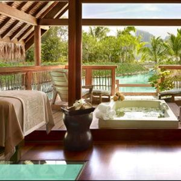 Overwater Couple Spa Treatments