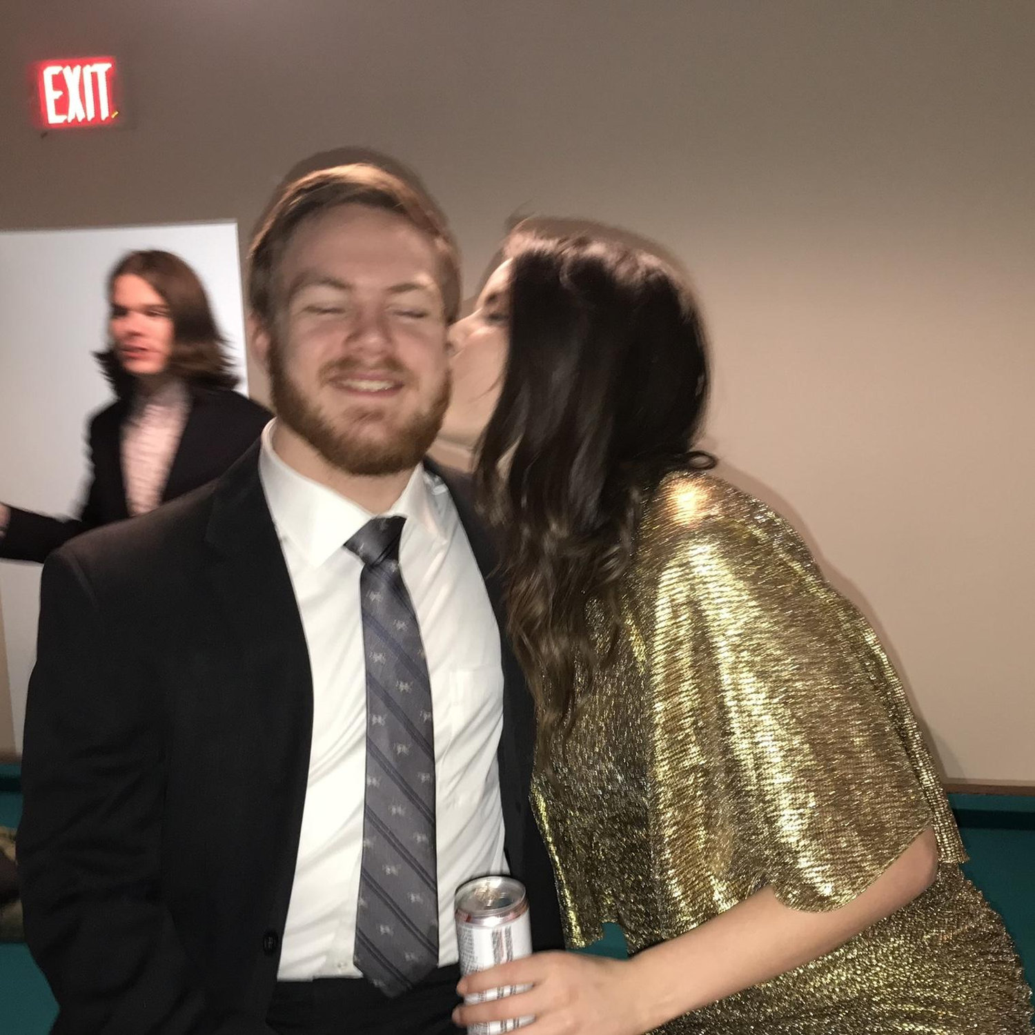 😘