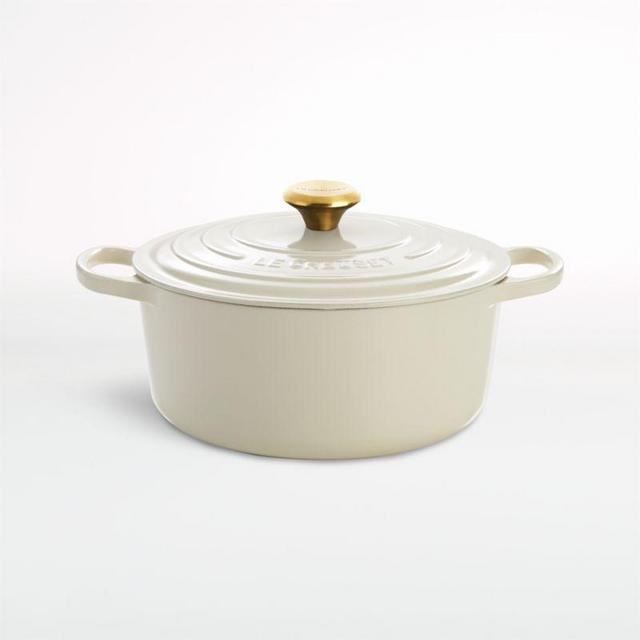 Le Creuset ® Signature 5.5 qt. Round Cream Dutch Oven with Lid