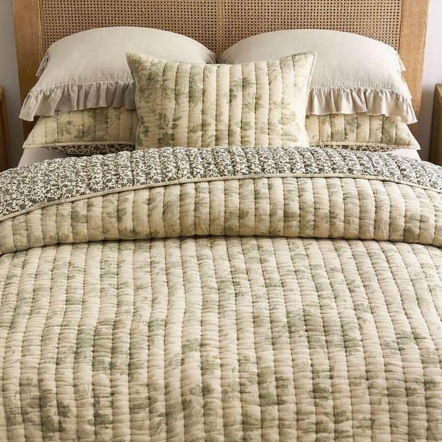 Floral Cloud Reversible Quilt, Green Multi, Full/Queen