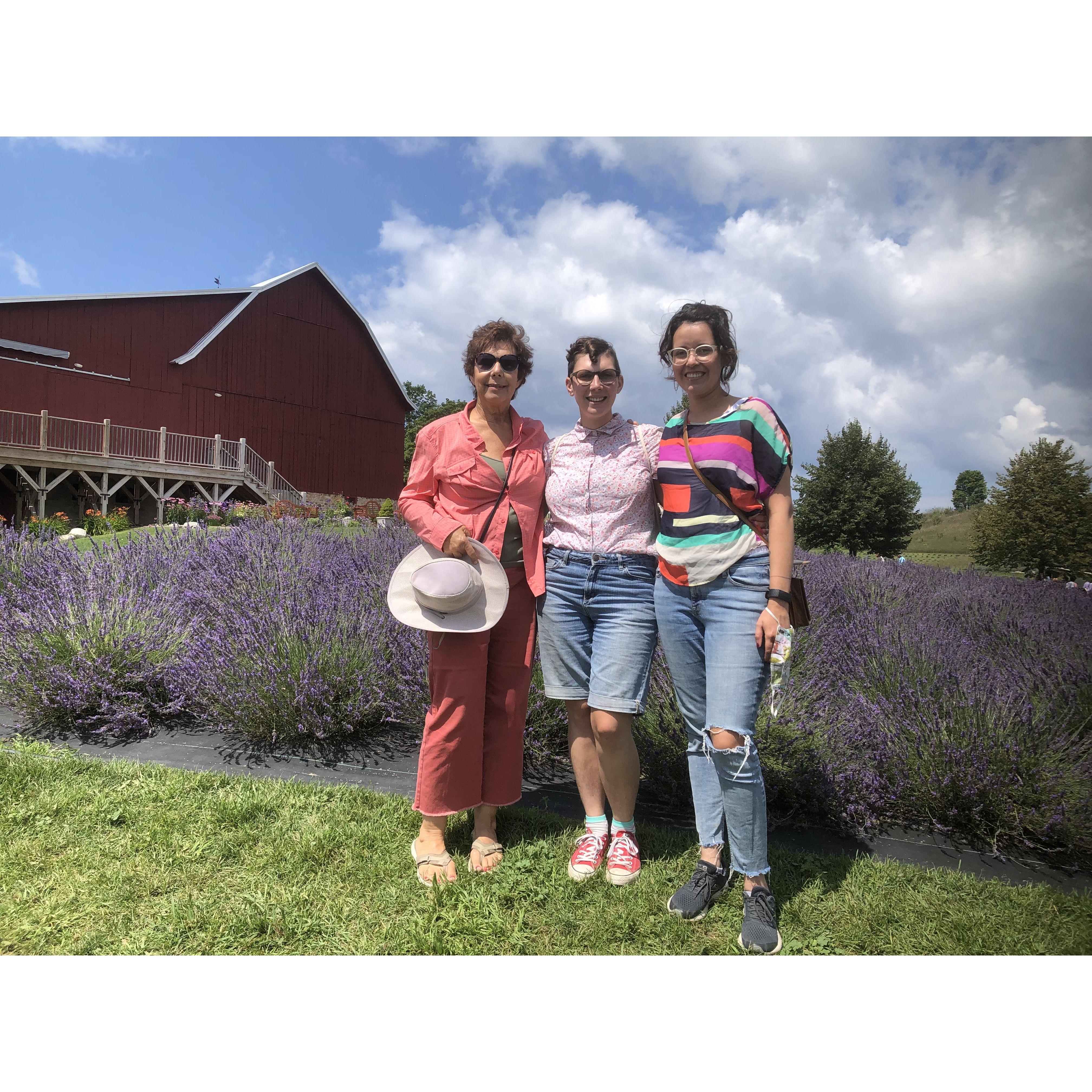 Lavender farm with Danica / granja de lavanda con Danica