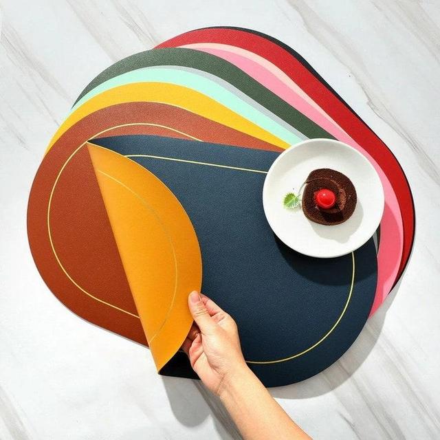 Double-sided color PVC Leather Waterproof & Oil-proof Placemats (A set of 4 pcs)