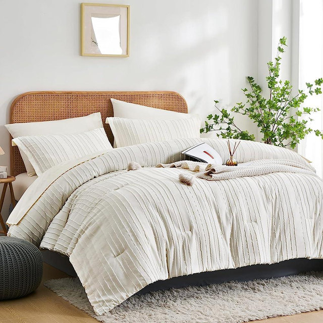 WURUIBO King Size Comforter Set,7 Pieces Bed in a Bag White Tufted Comforters King Size,Stripe Textured Soft Microfiber All Season Bedding Set(White,King)