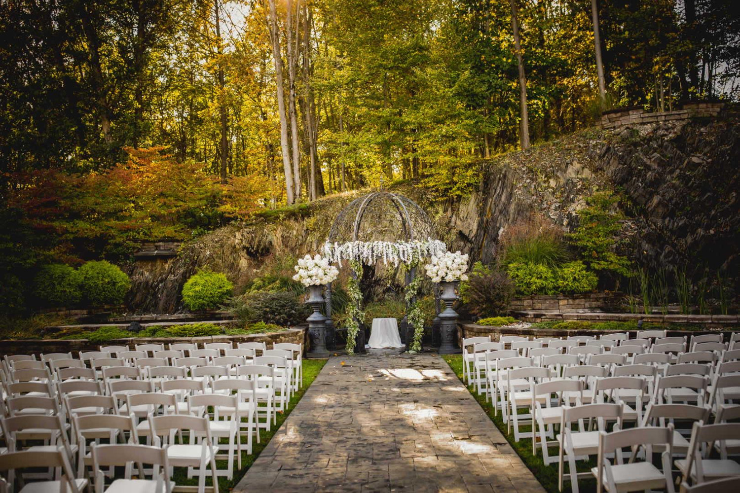 The Wedding Website of Lauren Stevens and Bryan Bastian