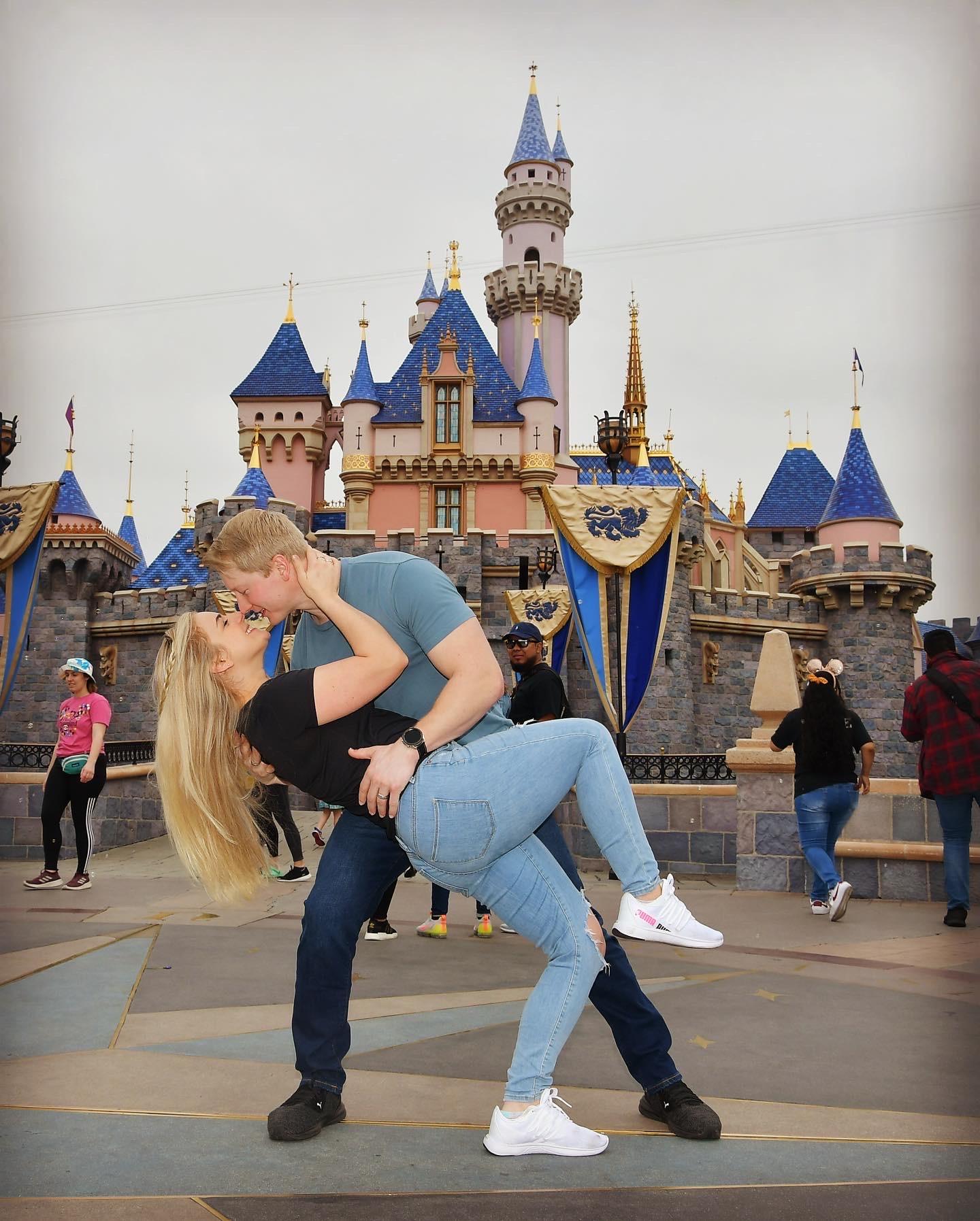 The Wedding Website of Hannah Damron and Seth Hollen
