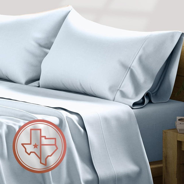 TEXAS LINEN CO. Luxury Egyptian Cotton Queen Size Sheet Set - 600 Thread Count 4 PC Deep Pocket Fitted and Flat Sheets, Soft Cooling Extra Long Staple Hotel Bedding with Sateen Weave - Light Blue