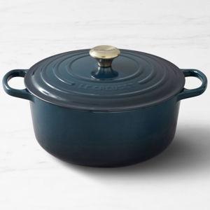 Le Creuset Signature Enameled Cast Iron Round Dutch Oven