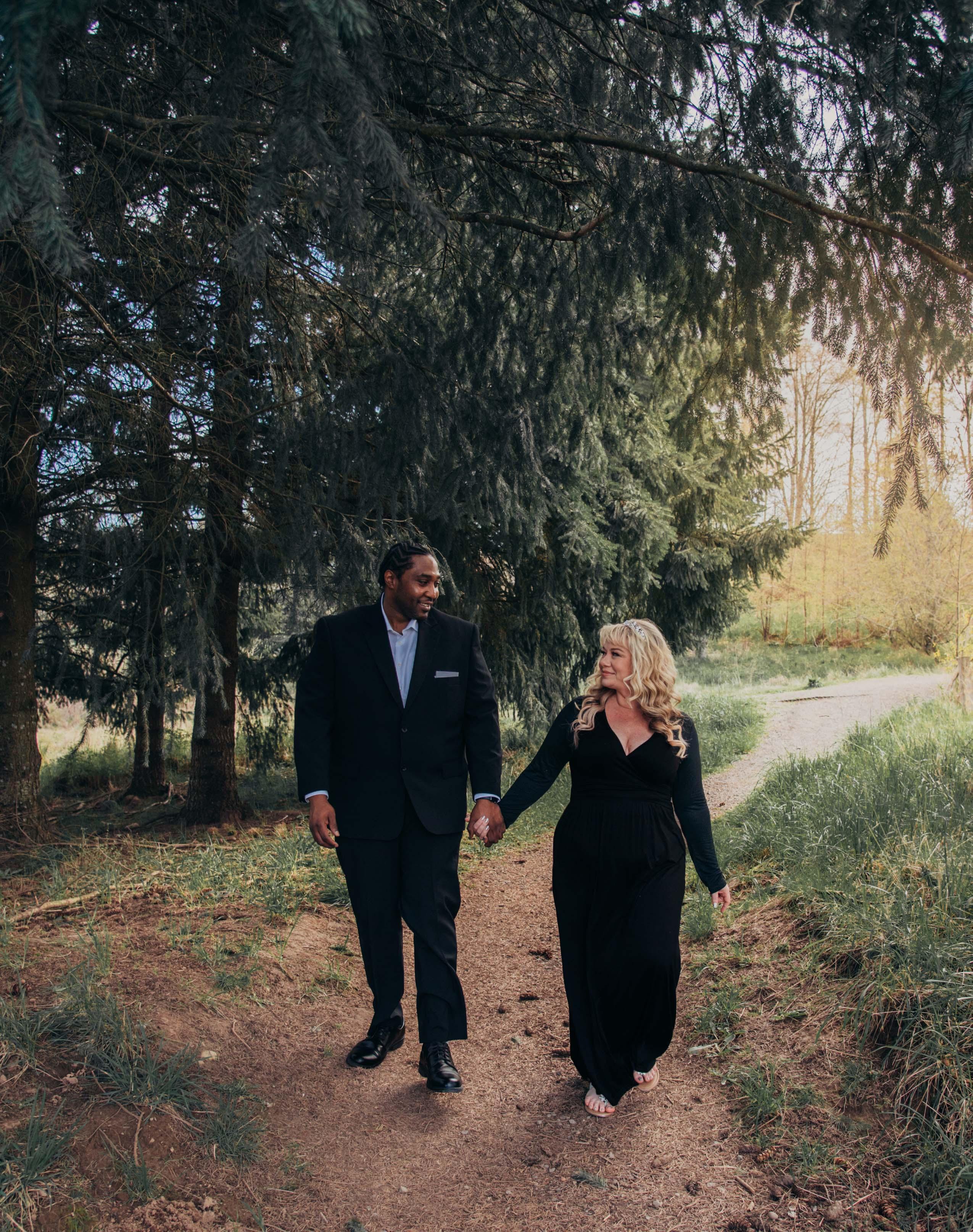 The Wedding Website of Lindsay Winkle and Seneca Sledge