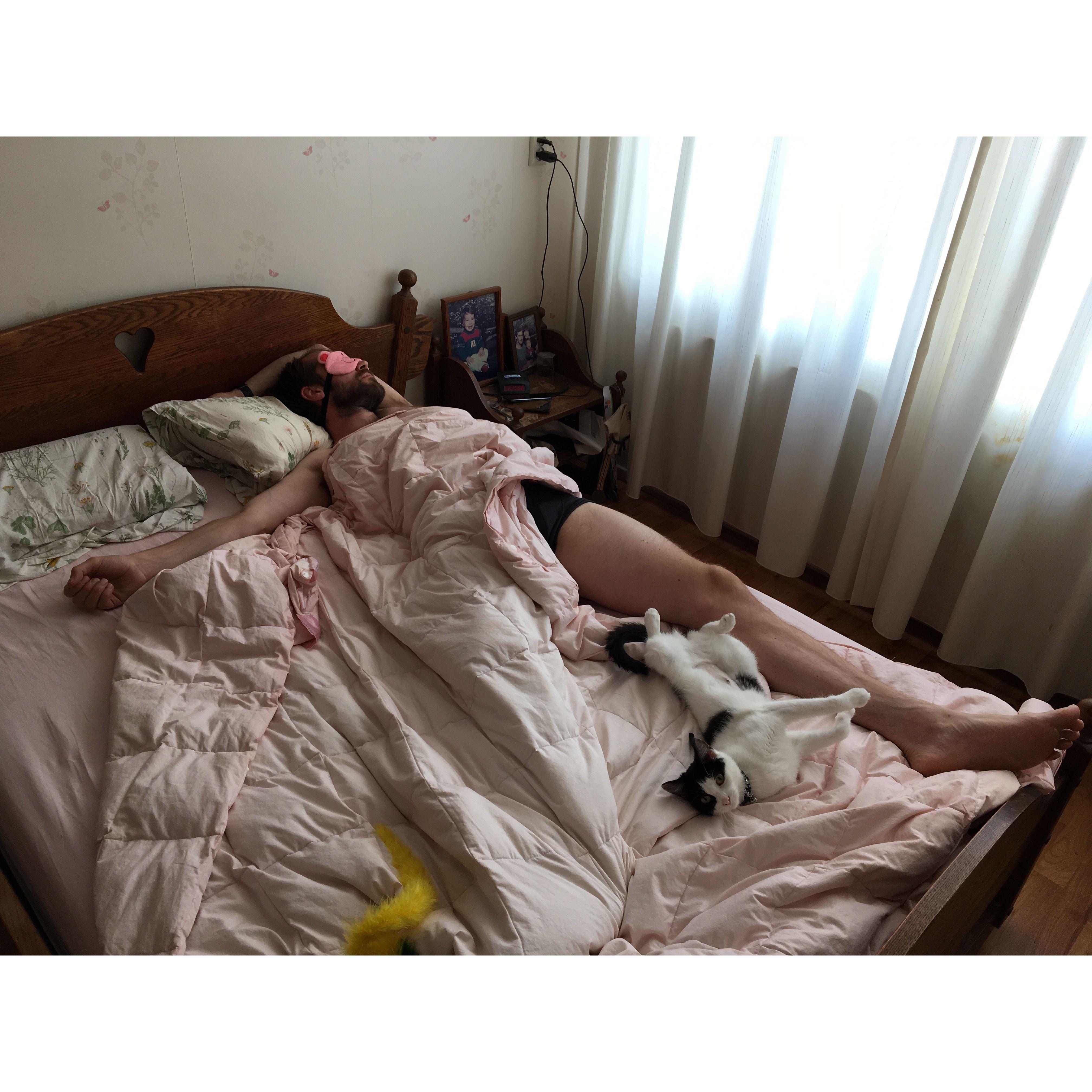 Michael sleeping (like a boss) for 1% of the relation