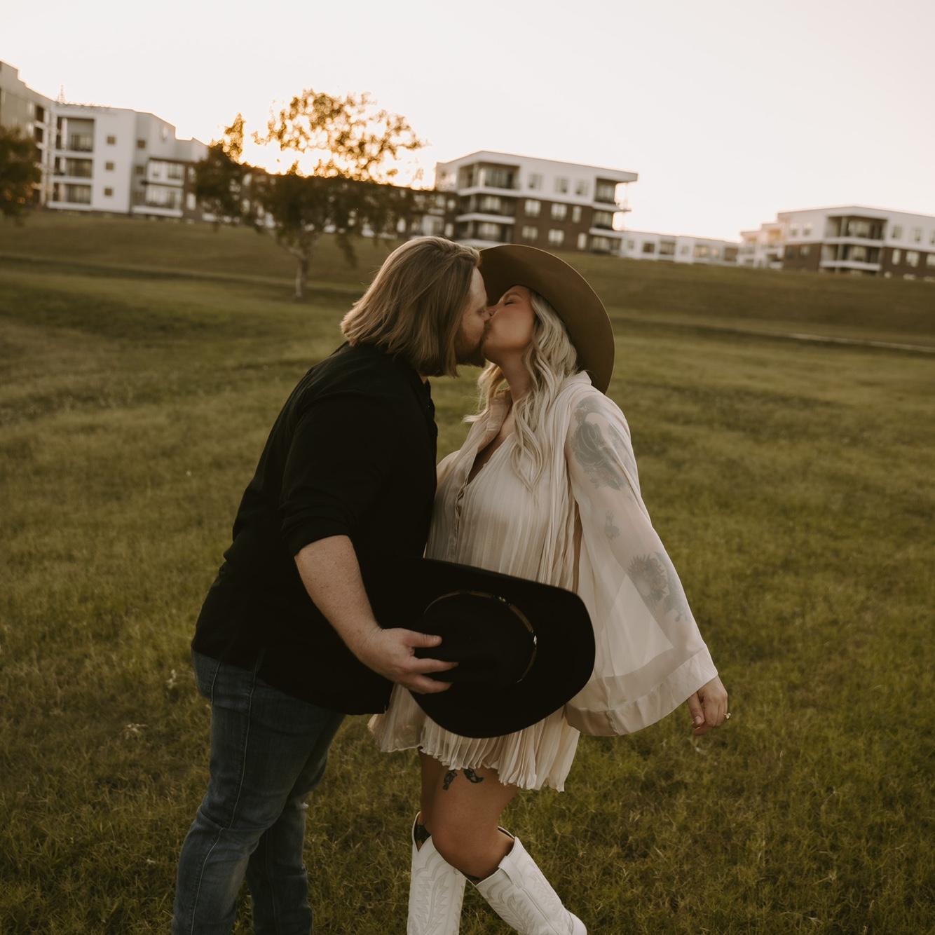 ENGAGEMENT PIC FUN!!