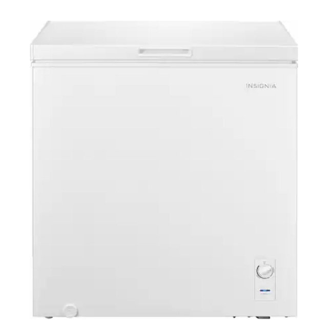 Insignia™ - 7 Cu. Ft. Garage-Ready Chest Freezer - White