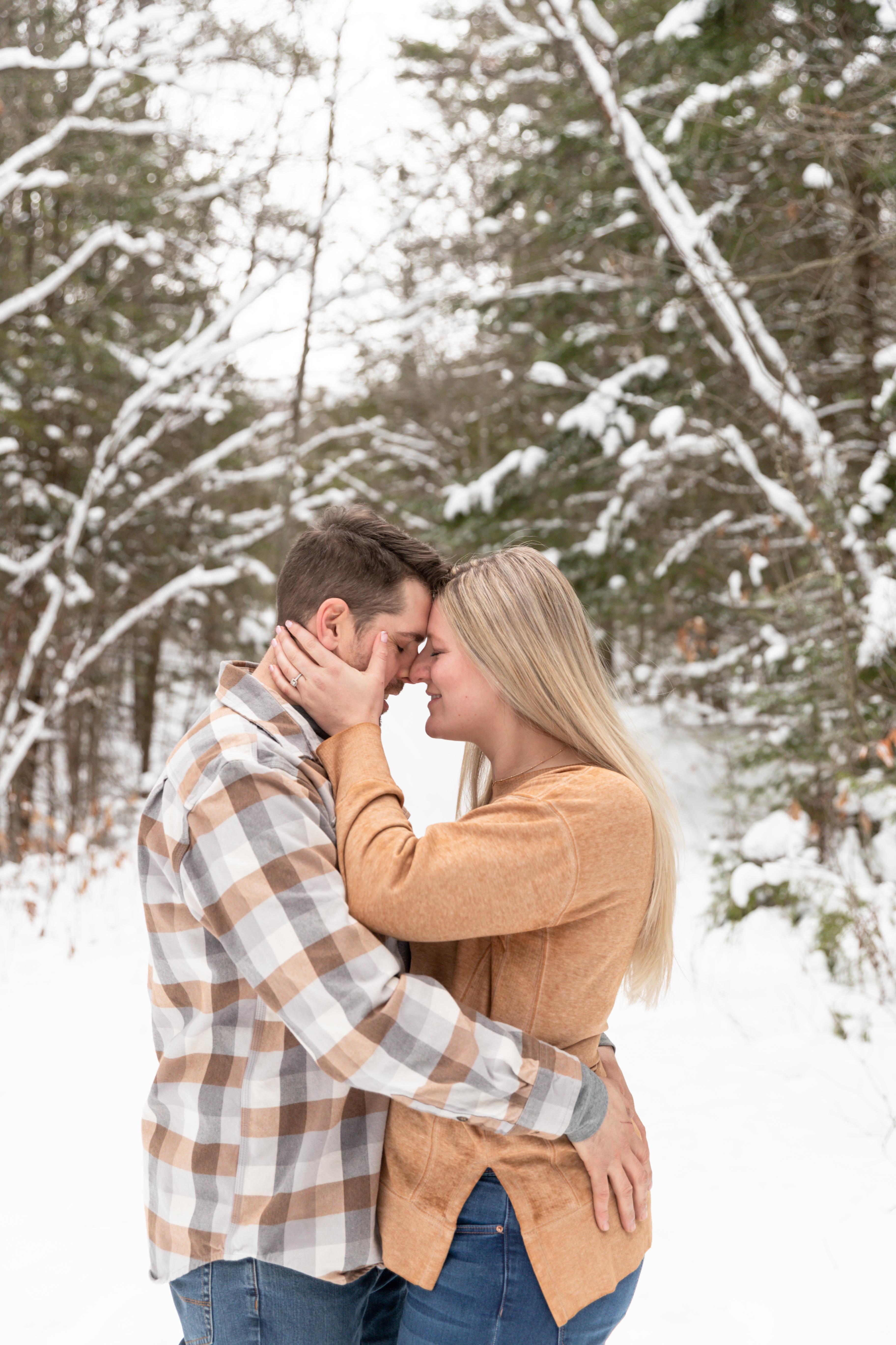 The Wedding Website of Lindsey Griffes and Spencer Henley
