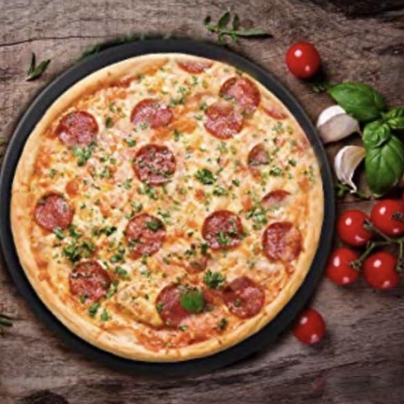 Heritage Black Ceramic Baking Stone (15”) & Pizza Cutter