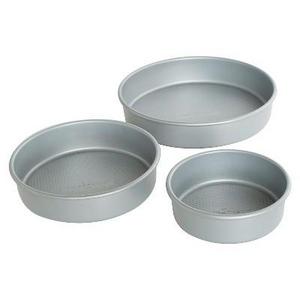 3 Piece 6, 8 and 10 Inch Round Cake Pan Set - Threshold™