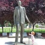 Robert Wadlow Statue & Museum