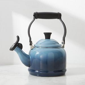 Le Creuset  - Le Creuset ® Marine 1.25-Qt. Demi Tea Kettle