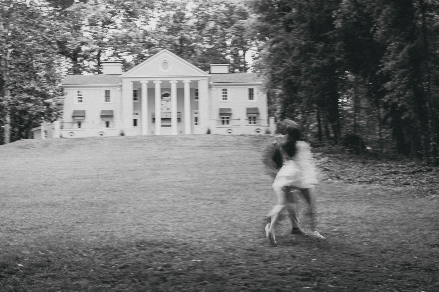 The Wedding Website of Jasmine Brown and Mitchell Graves