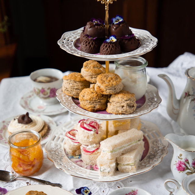 afternoon tea on honeymoon