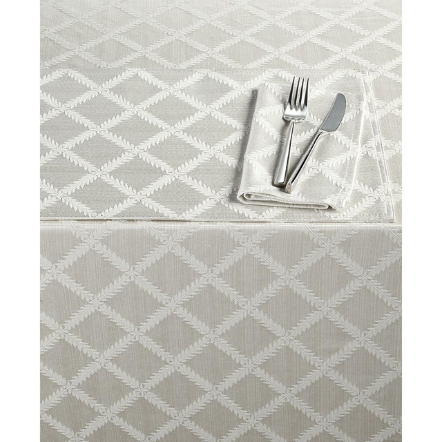 Lenox Laurel Leaf 70" x 86" Tablecloth