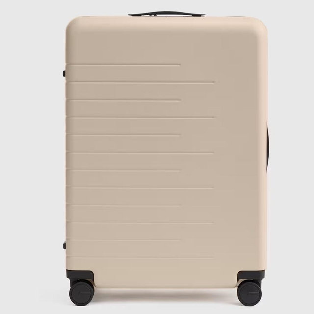 Expandable Medium Check-In Suitcase
