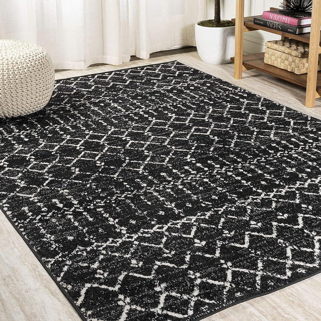 JONATHAN Y MOH101D-5 Moroccan Hype Boho Vintage Diamond Indoor Area-Rug Bohemian Easy-Cleaning Bedroom Kitchen Living Room Non Shedding, 5 X 8, Black/Ivory