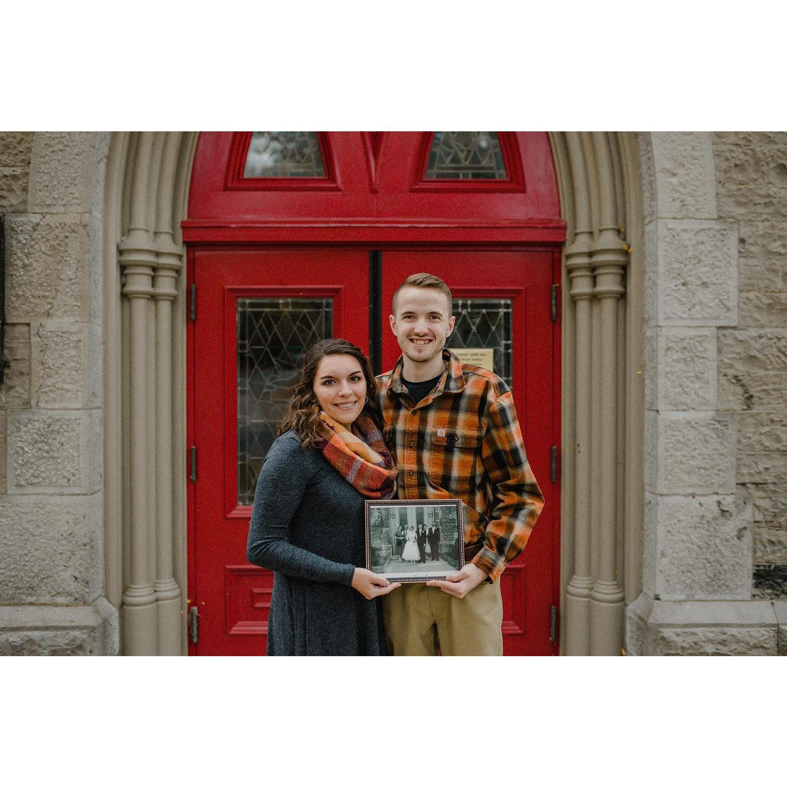 We did our engagement photos outside his grandparents church with a photo of them on their wedding day 🤍
