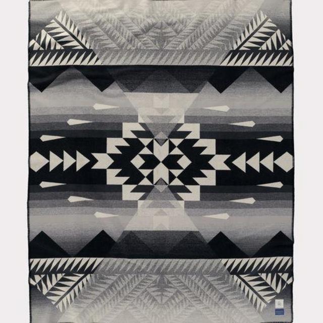 NIKE N7 BLANKET