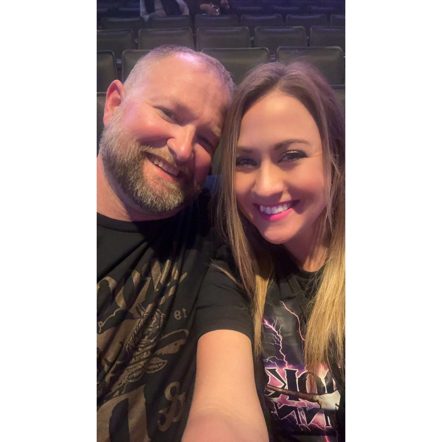 At the Brooks n' Dunn Concert on Mike's 42nd Birthday!