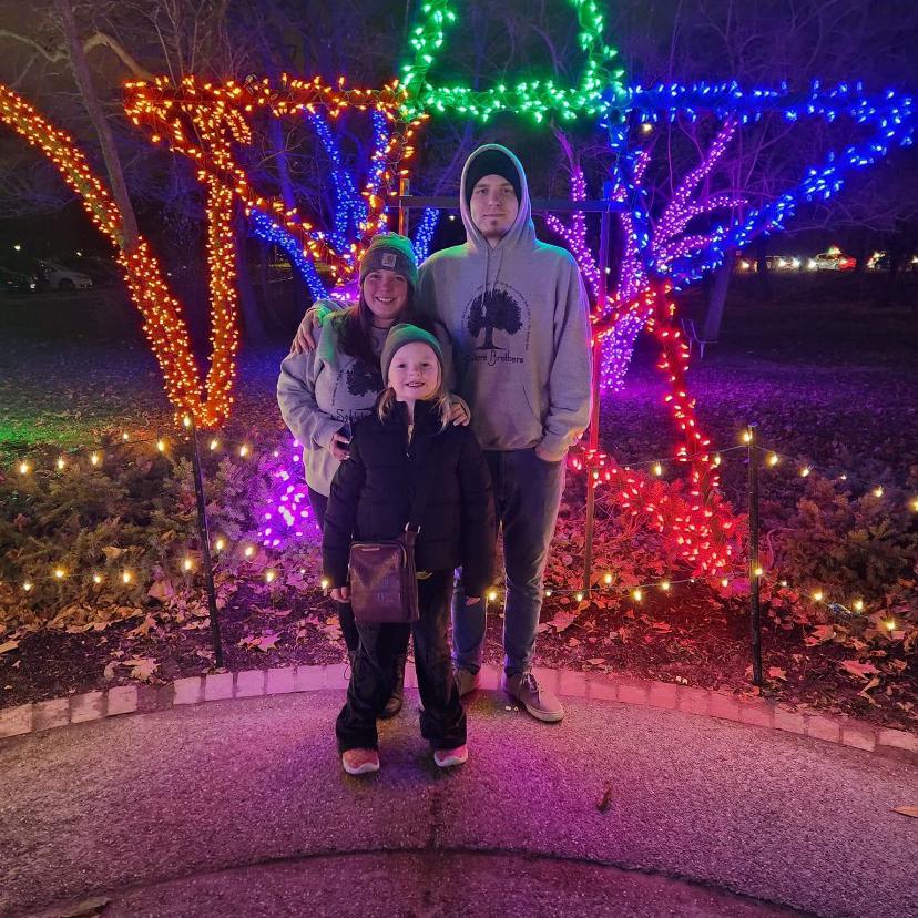 LIGHTS! We were all so cold. 🥶😂