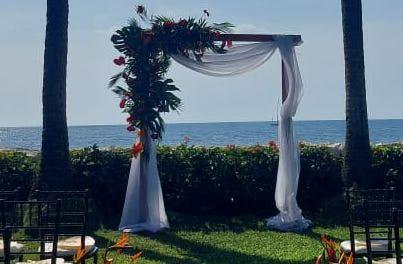 The Wedding Website of Paige Bauer and Tyler Brooks