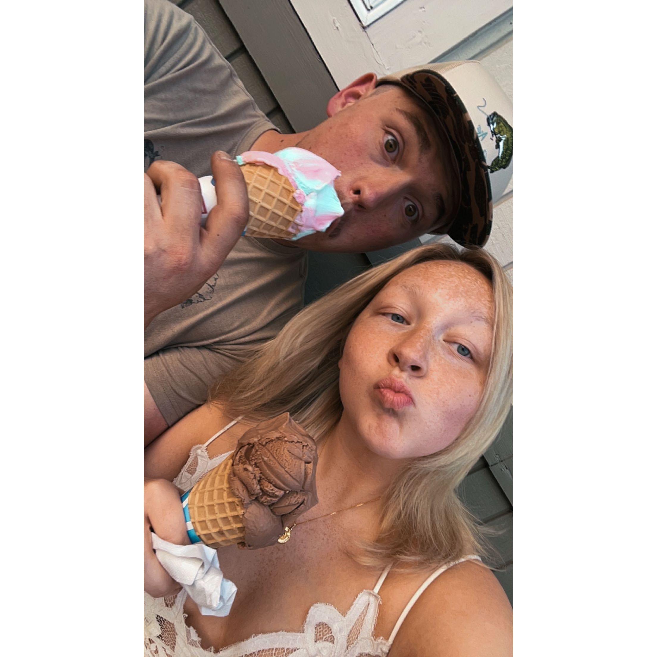 Our first ICE CREAM date!