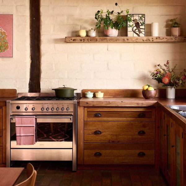 Range oven