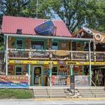 3rd Chute Bar & Grill