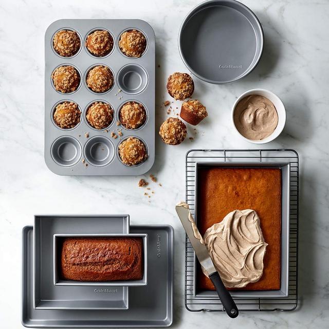 Crate & Barrel Silver Bakeware 6-Piece Set