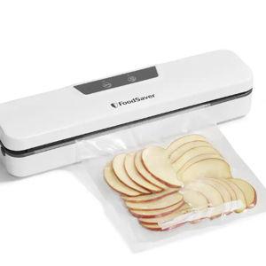 FoodSaver - Everyday Vacuum Sealing System Starter Kit with Precut Bags - White
