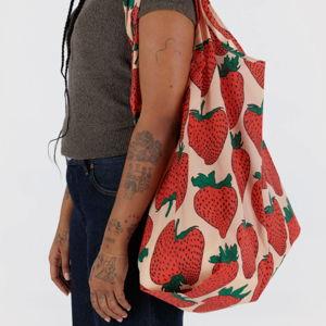 Big Baggu Strawberry - Baggu