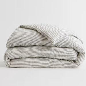 European Linen Stripe Queen Duvet Cover in Mist/White Stripe | Quince