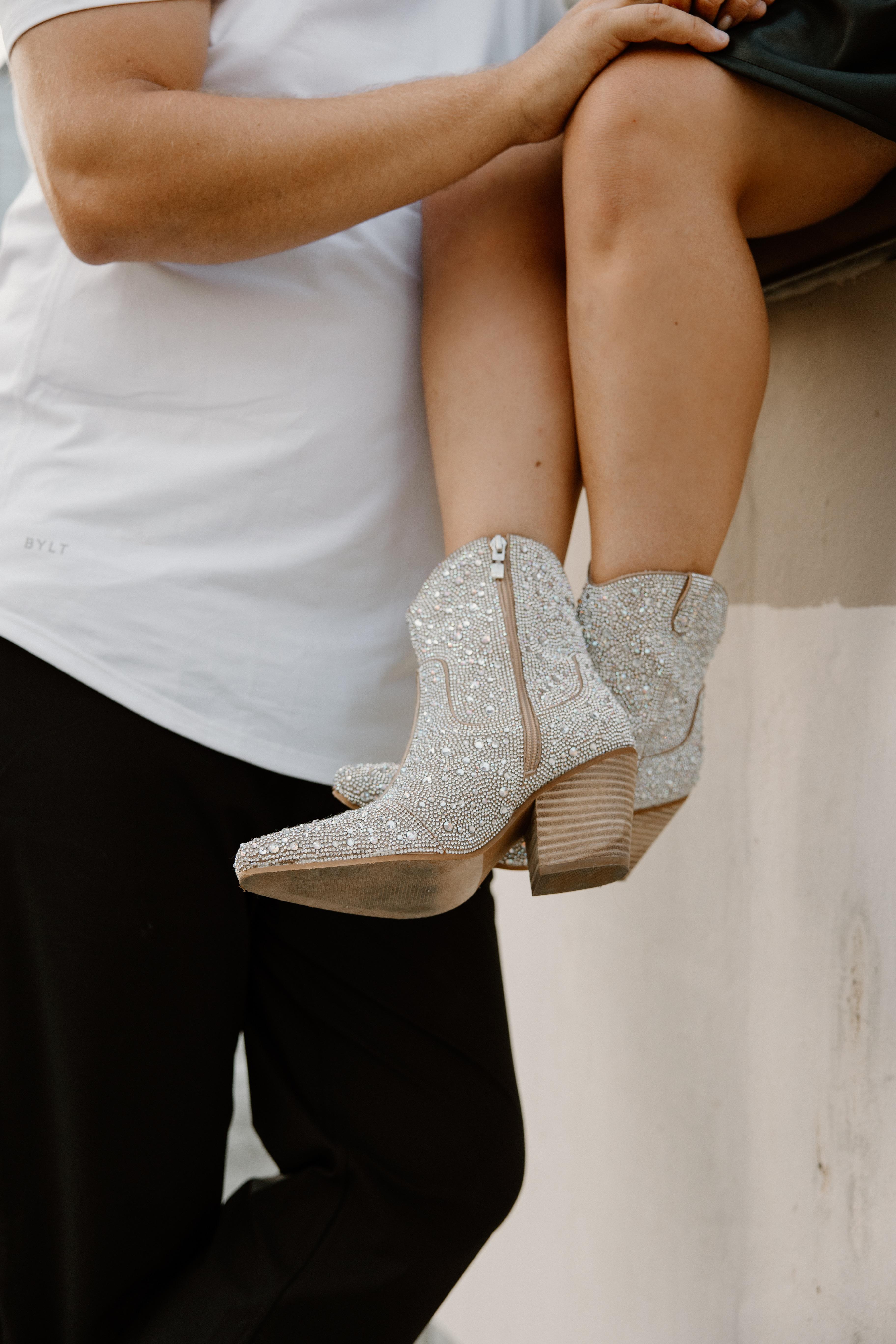 The Wedding Website of Ashley Ioia and Jay Watts