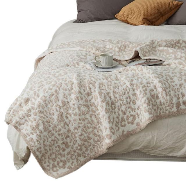 YIRUIO Throw Blanket Leopard Cheetah Print Comfy Cozy Warm Super Soft Fuzzy Fluffy Fall Winter All Seasons for Chair Bed Sofa Couch Travel Gift Farmhouse Women Size 50''x60'' (Cream-Colored)