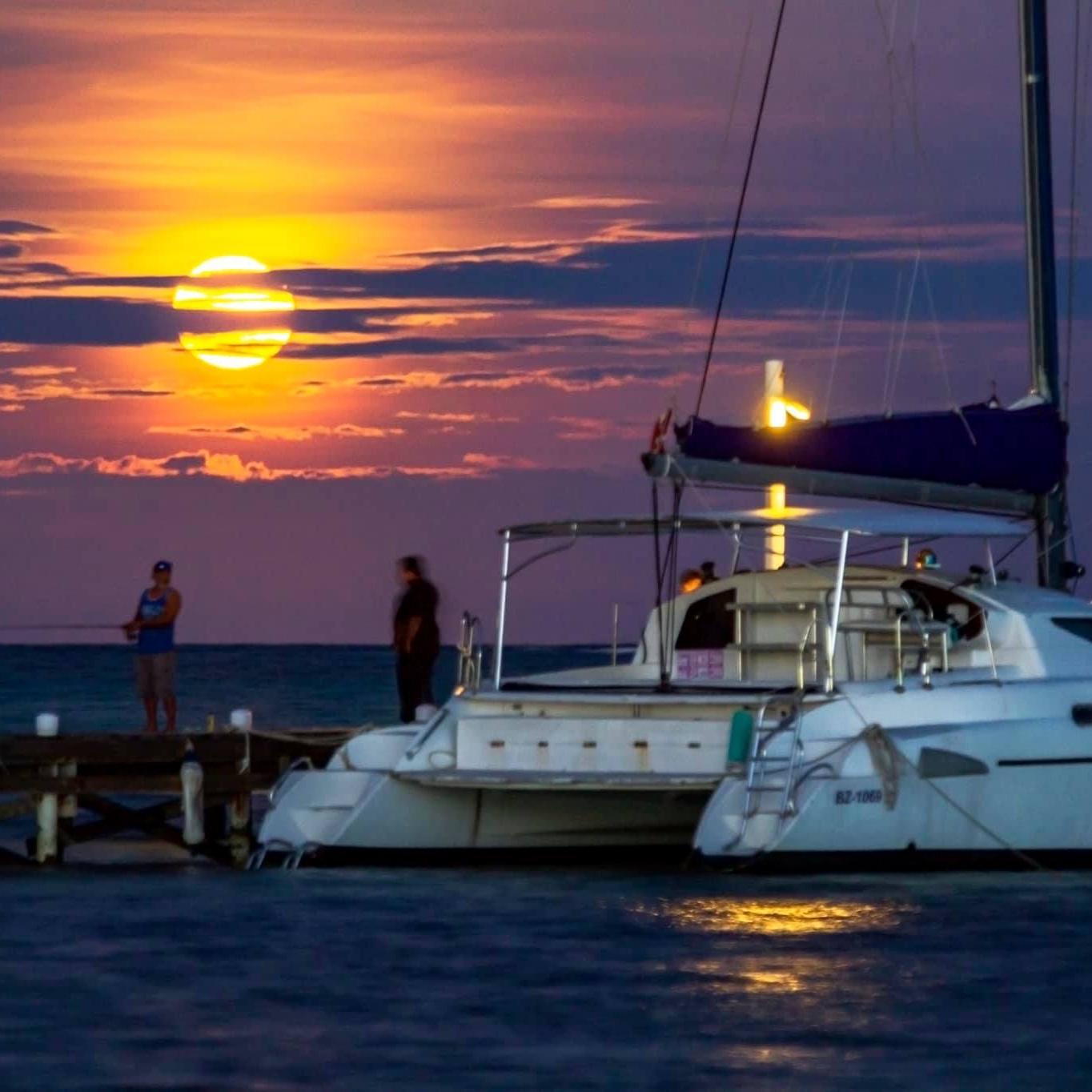 Honeymoon Sunset Sailing Boat Tour