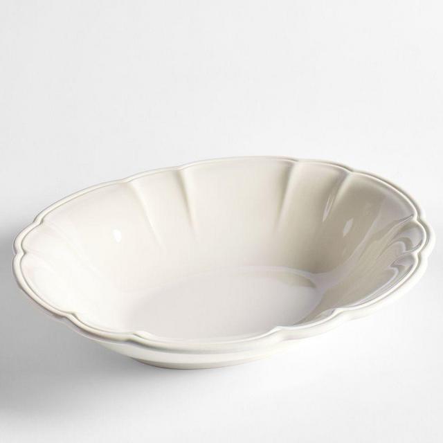 Heirloom Stoneware Serving Bowl - White