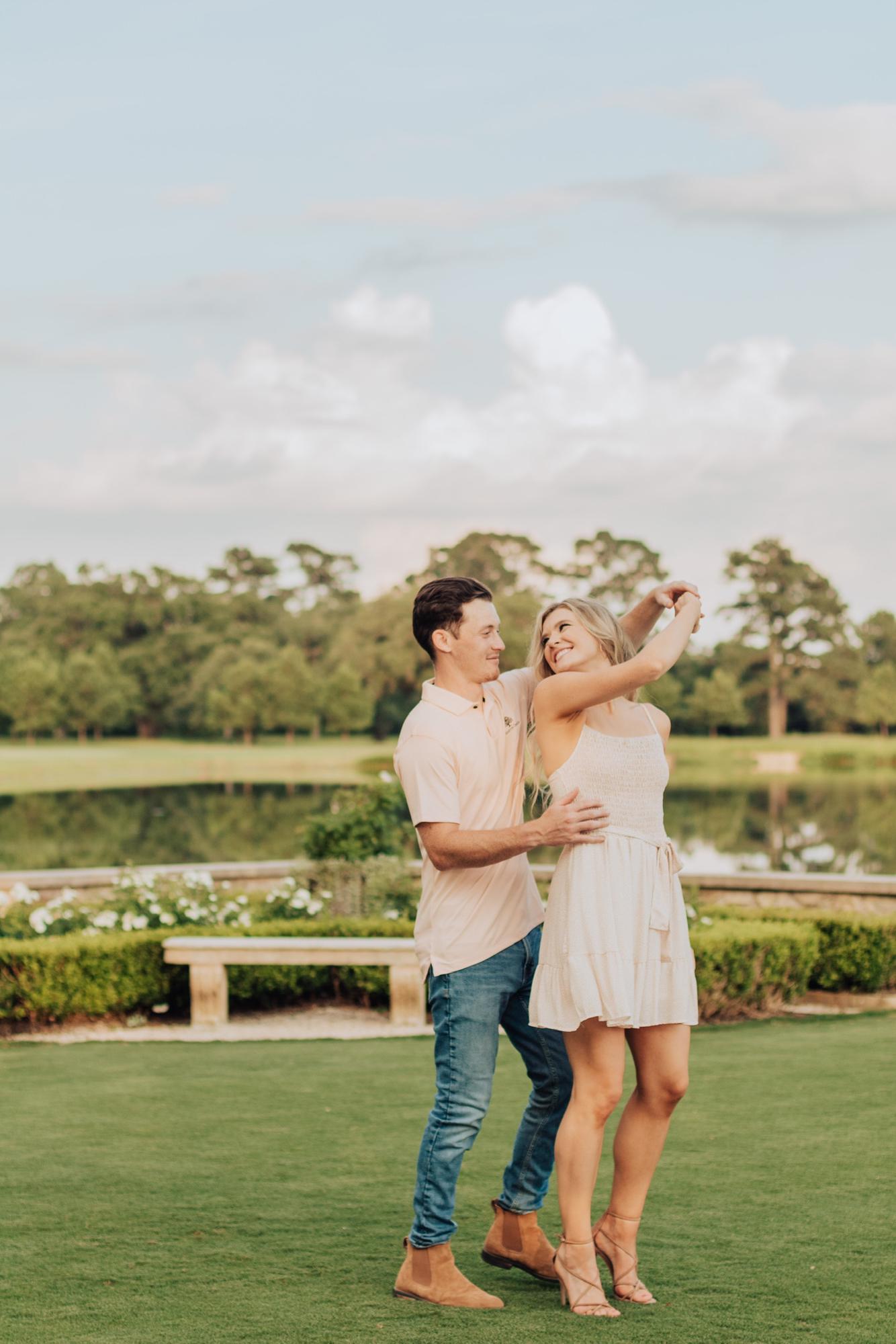 Houston Oaks Engagement Shoot