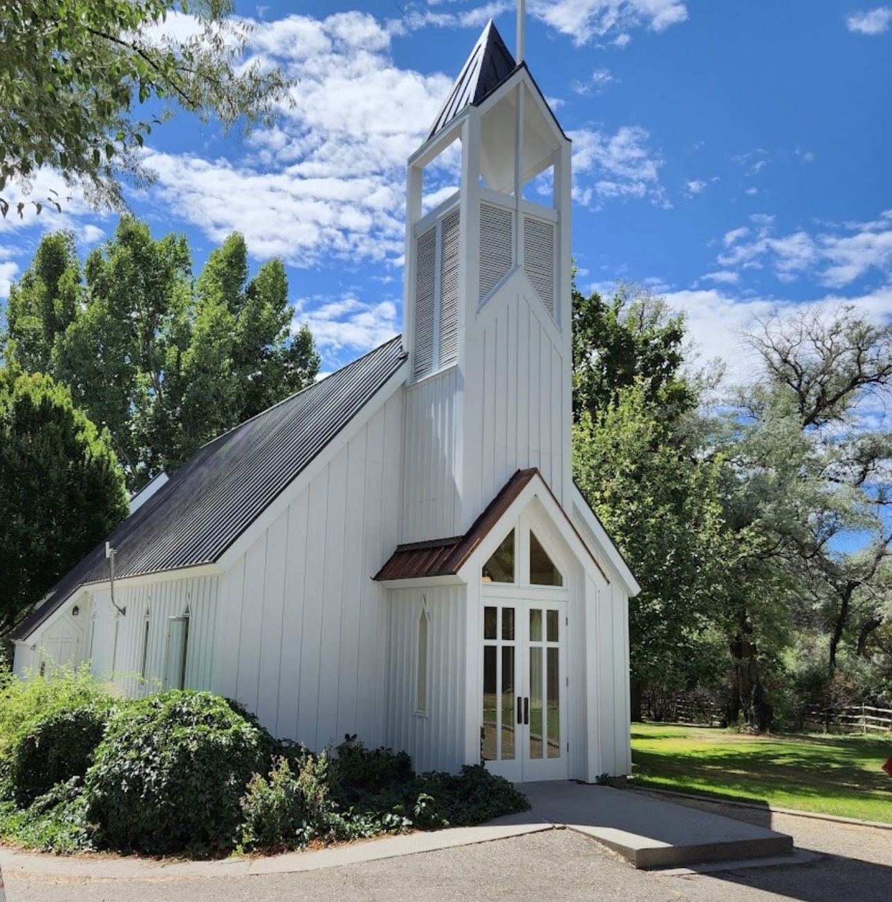 The Wedding Website of Annika Anderson and Colin Evridge