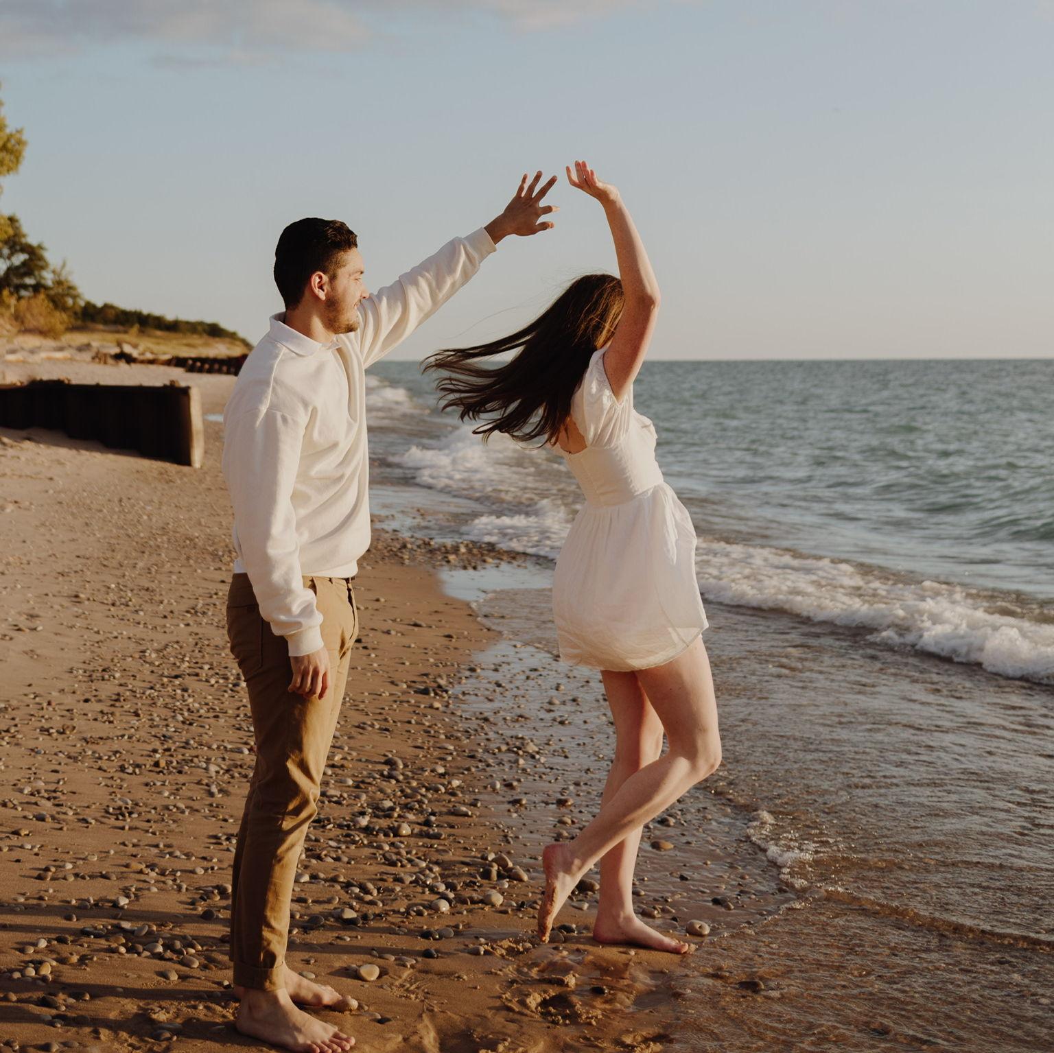Some beautiful photos from the Murphy Family photo shoot at Point Betsie, Michigan in September 2025.